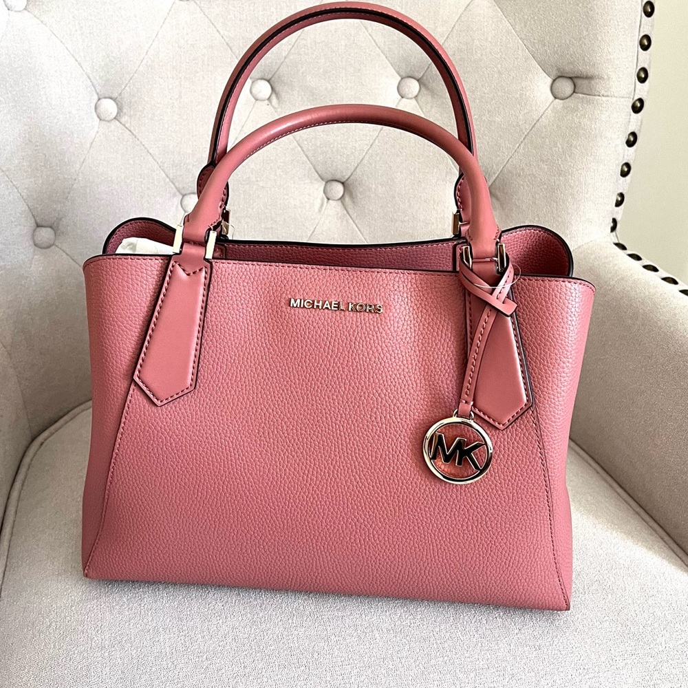 “Brand New” Michael Kors Purse